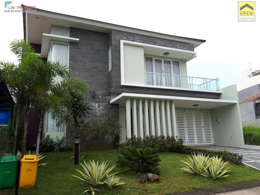 Rumah bagus 2 lantai dekat tol dan Aeon di sentul city bogor