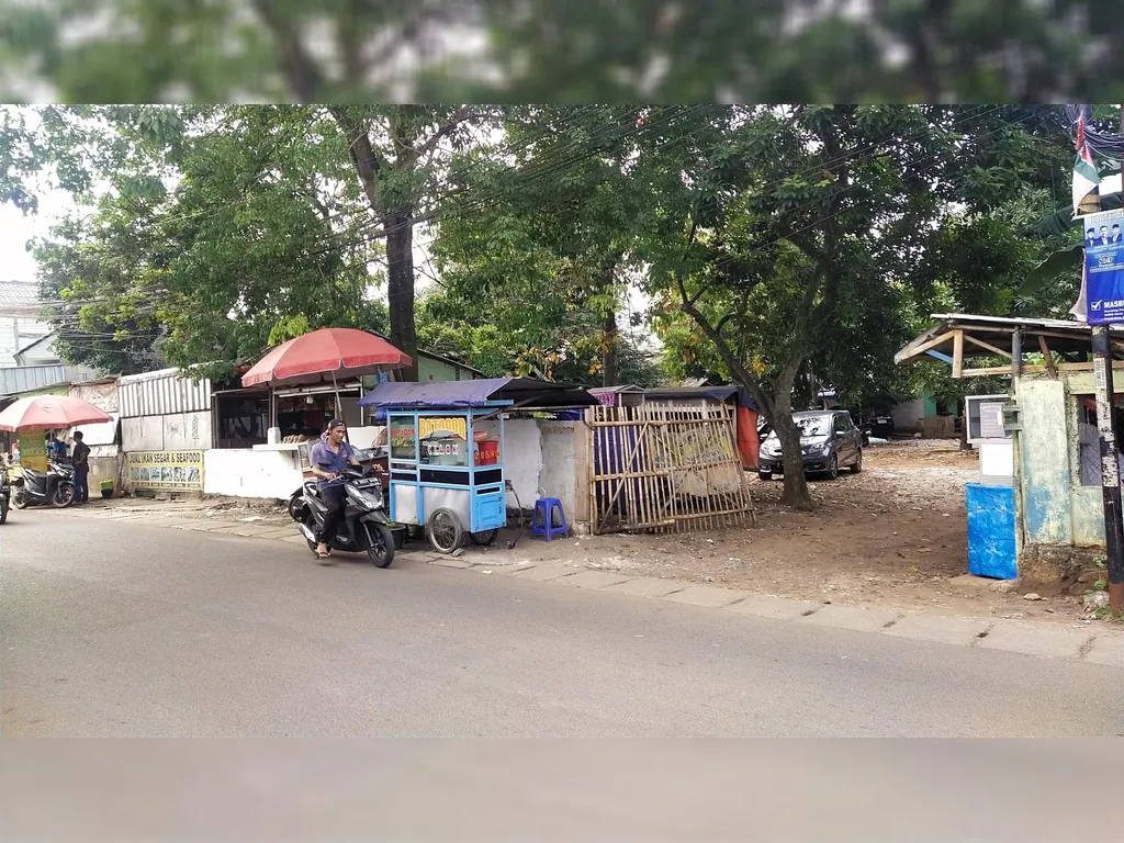 Tanah Pinggir Jalan Raya Pondok Kacang