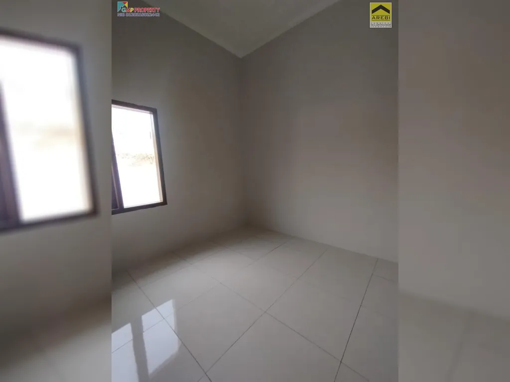 rumah strategis dekat griya arcamanik bandung.jpg