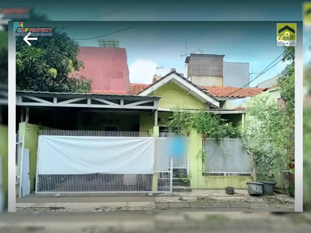 Rumah nyaman dalam perumahan dekat tol Jatiwarna Bekasi 