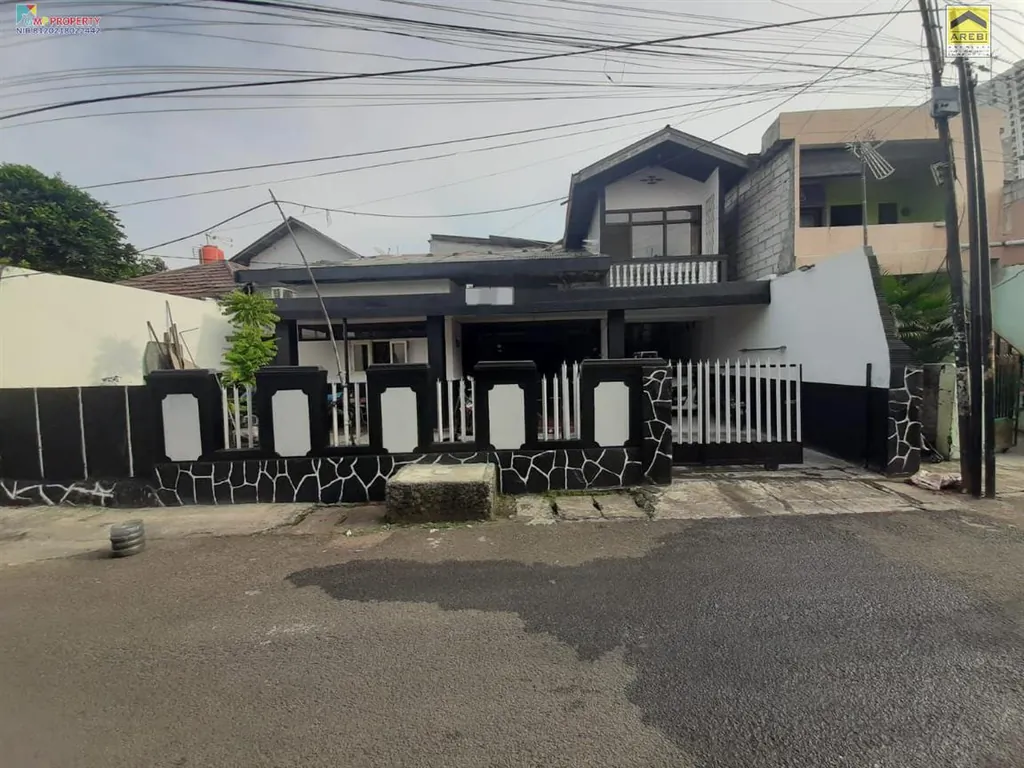 Dijual cepat rumah pribadi dan kosa kosan letak strategis di menteng jakarta selatan