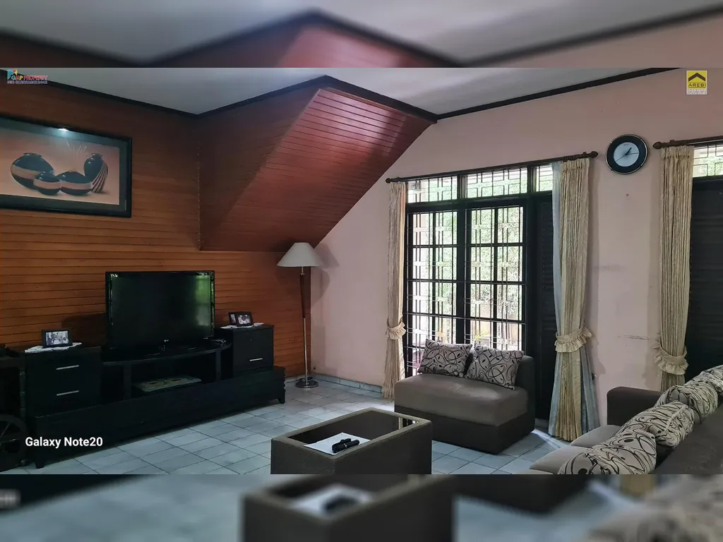 Rumah di Cinere dekat jalan tol (7).jpg