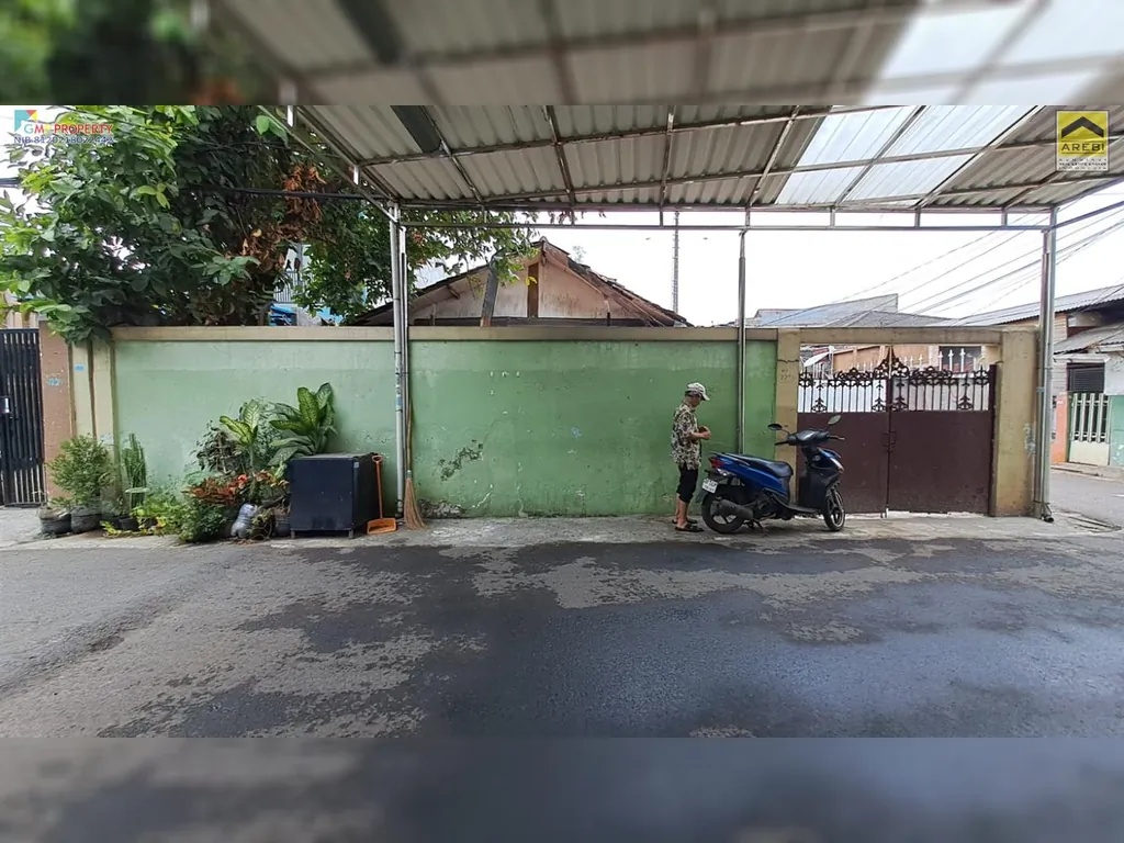 dijual tanah bonus rumah lama harga Rp 15jt/mtr nego strategis dekat pasar cipulir