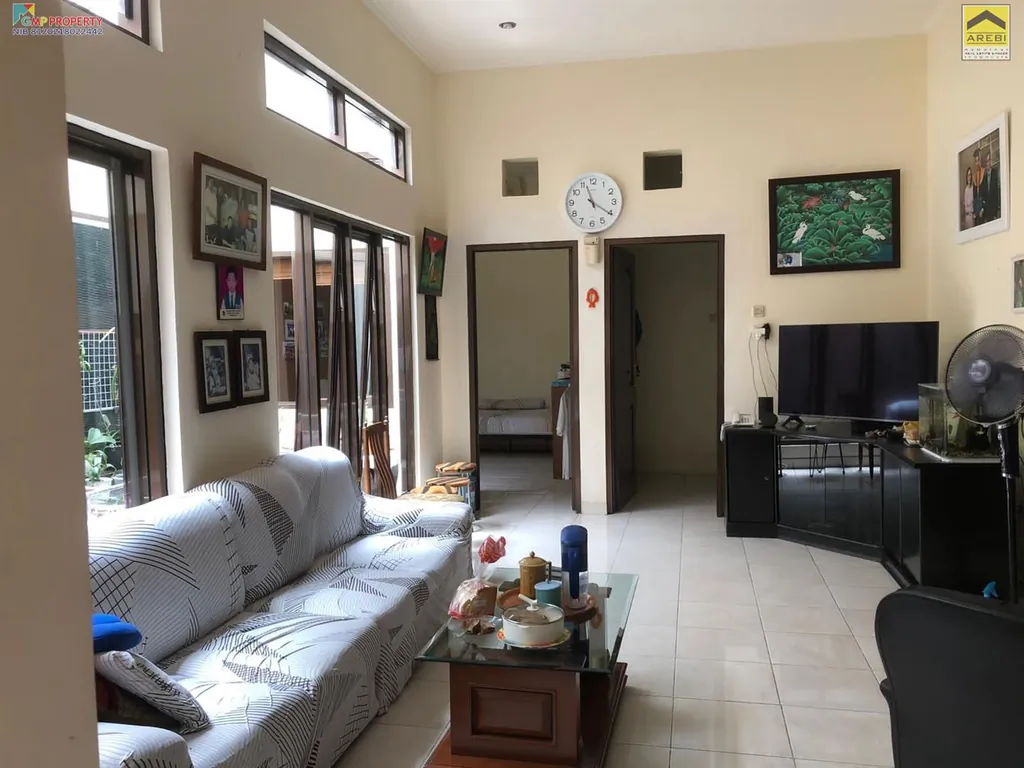rumah dekat komplek batununggal bandung.jpg