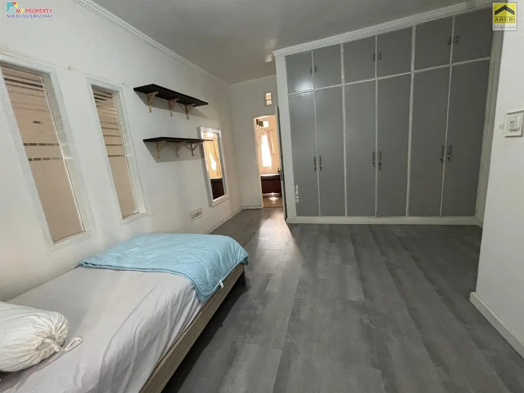 rumah di komplek sanggabuana (27).jpeg