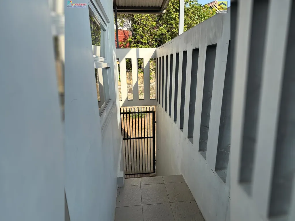 rumah di komplek sanggabuana (41).jpeg