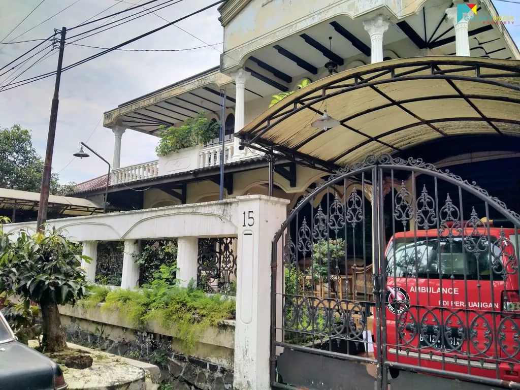 Rumah Besar Tengah Kota Cocok Untuk Kostan di Buahbatu Bandung