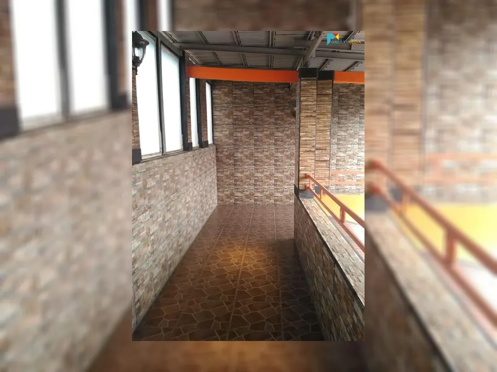 Rumah besar di jalan sukatma cicaheum (6).jpeg