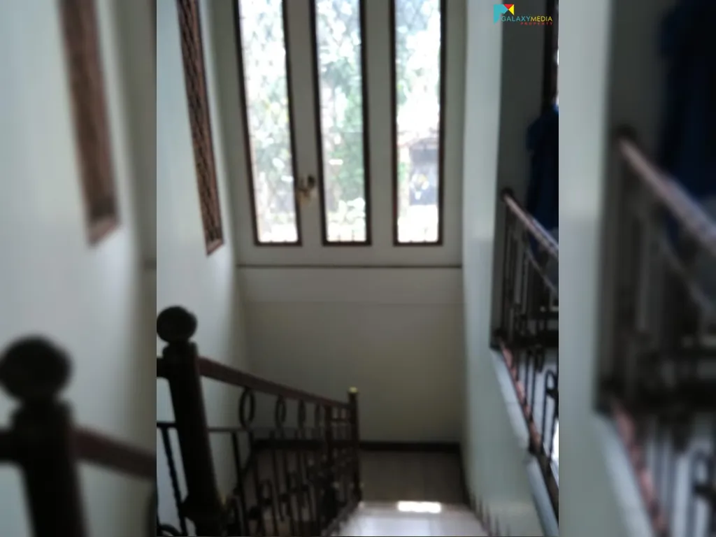 Rumah besar di Panyawangan (2).jpeg