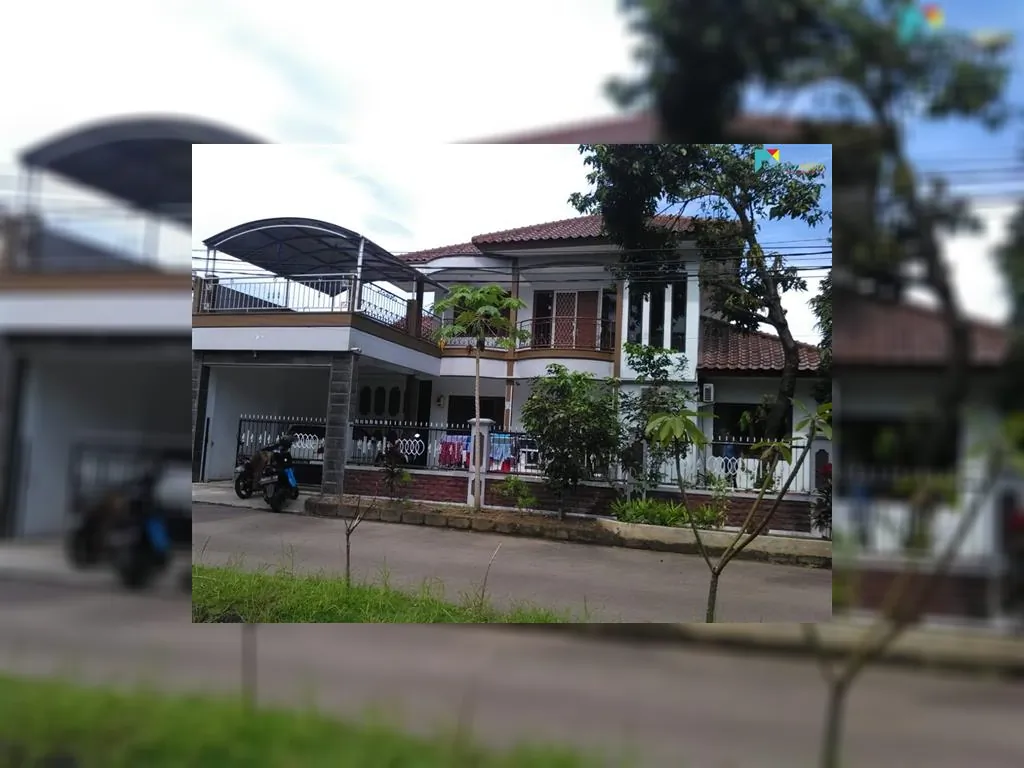 Rumah besar di Panyawangan (1).jpeg