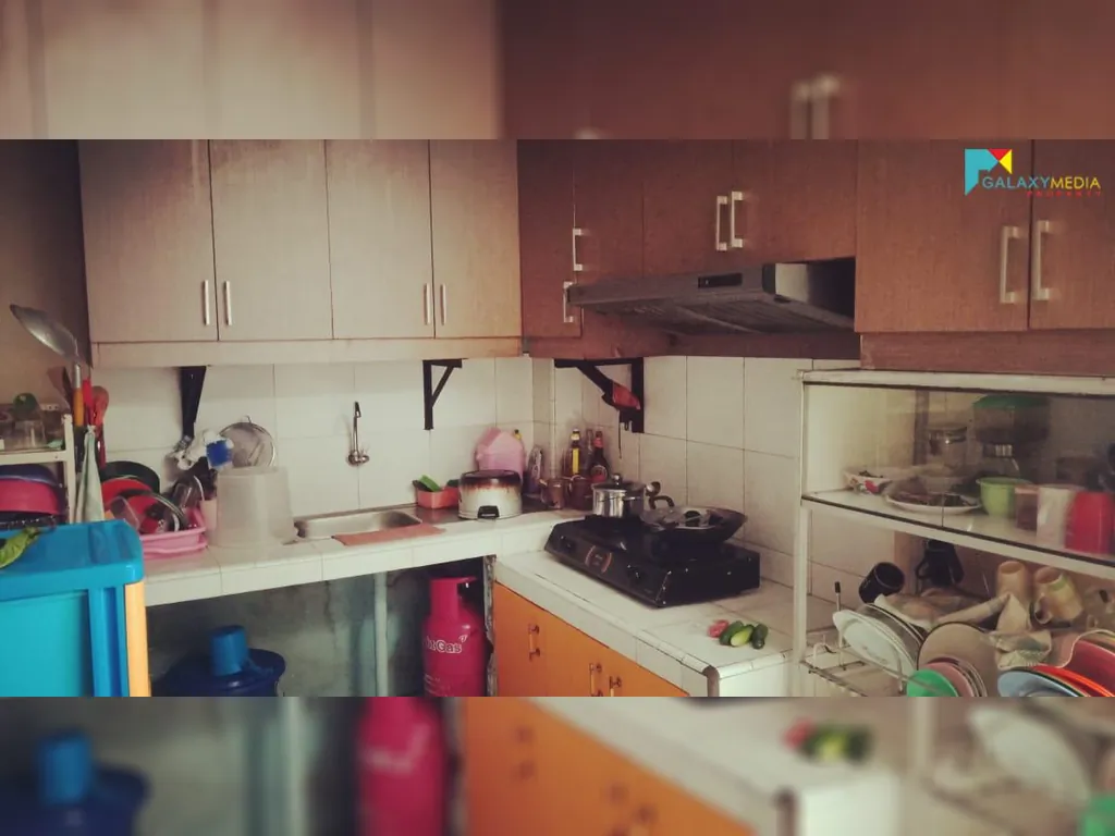 Rumah 1 lt th 88 layak huni dijual cepat di Ptm. Galaxy Bekasi Selatan hub 0812 1058 303 (3).jpg
