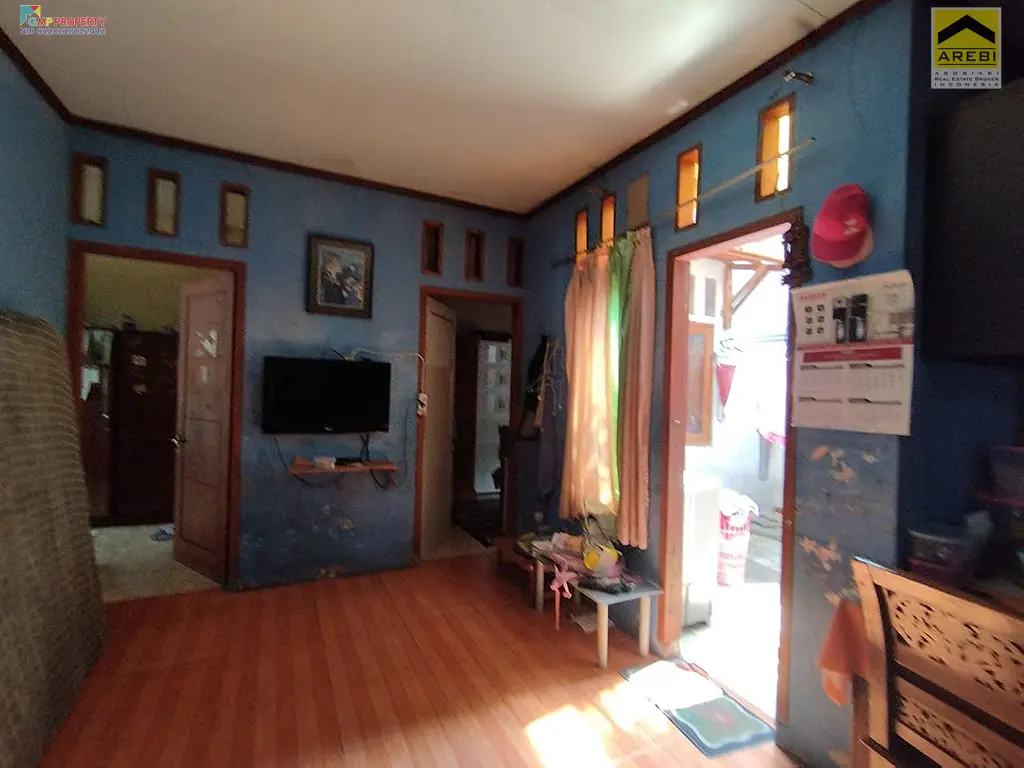 Uploaded file: 1000135124