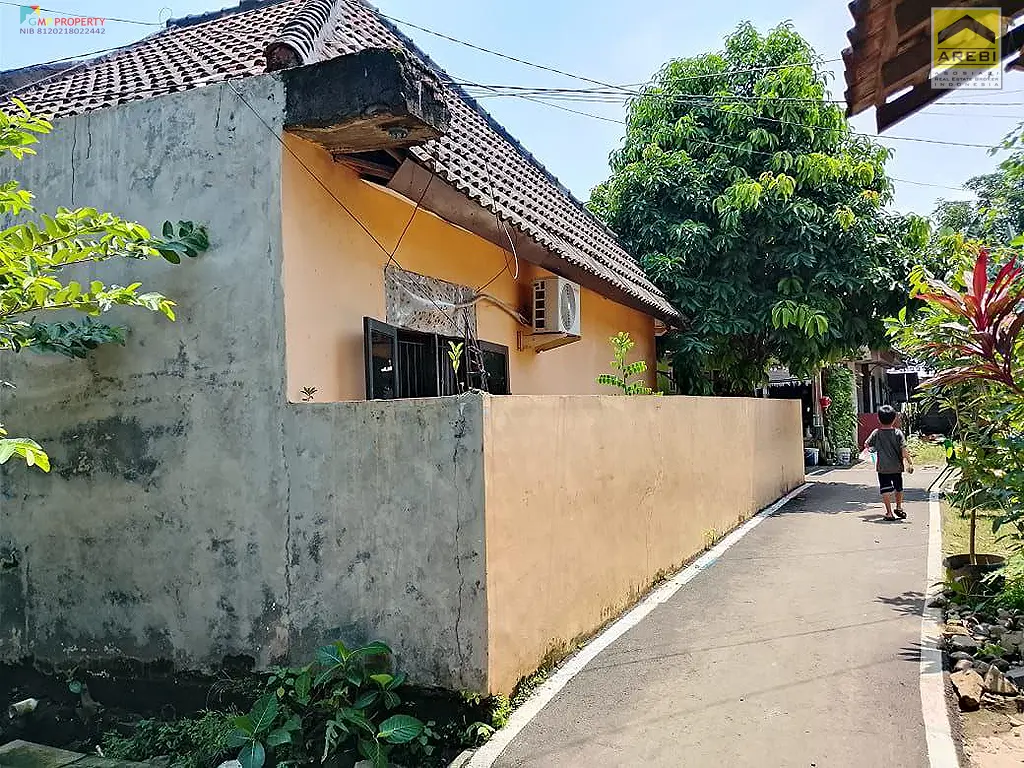 Uploaded file: 1000135165