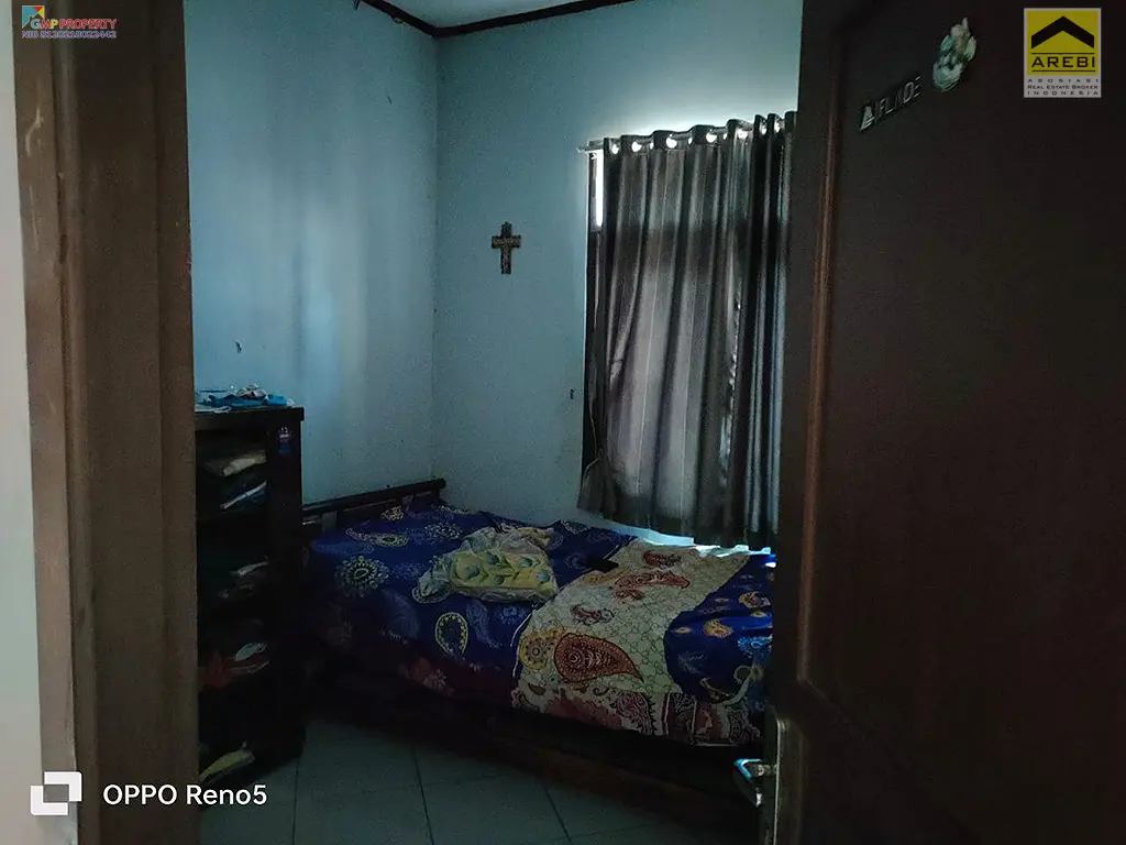 Uploaded file: 1000135159