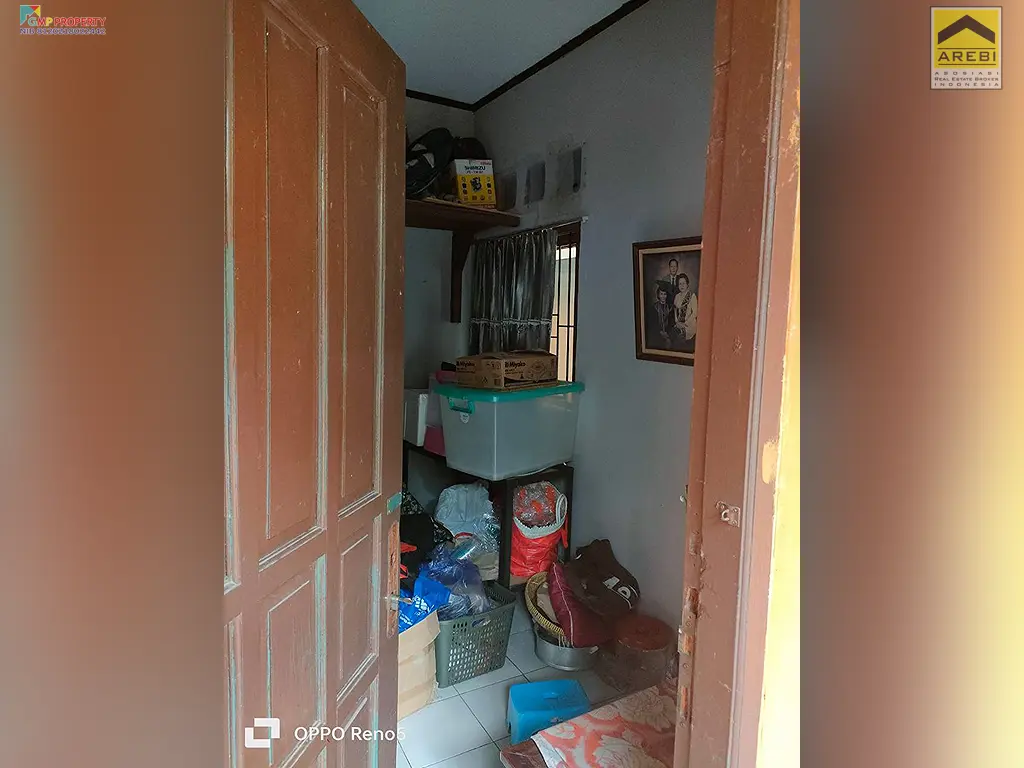 Uploaded file: 1000135163