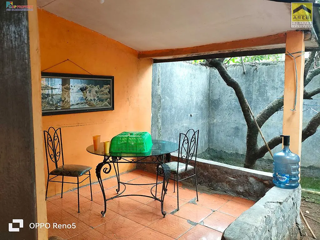 Uploaded file: 1000135174