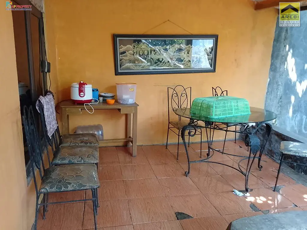 Uploaded file: 1000135172