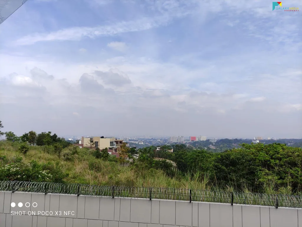 tanah dkt punclut.jpg