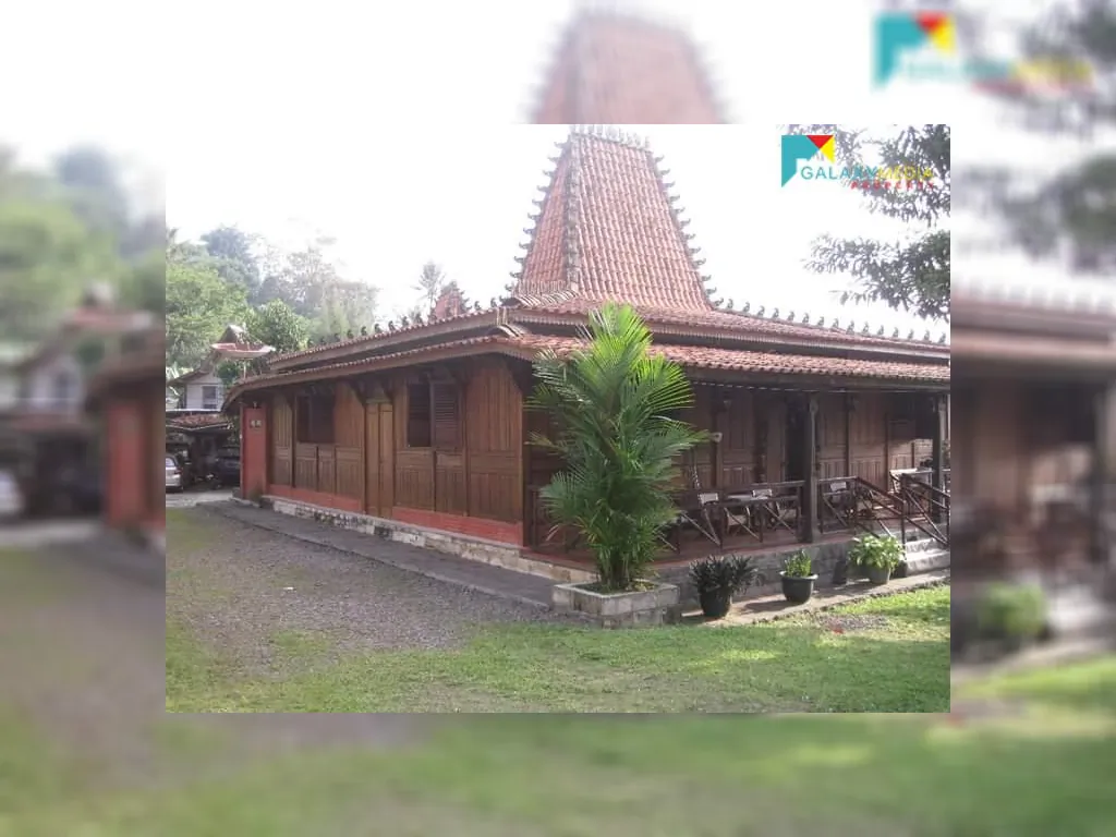  Dijual Villa Joglo  Tanah 3.000 m2 di DAGO Bandung,