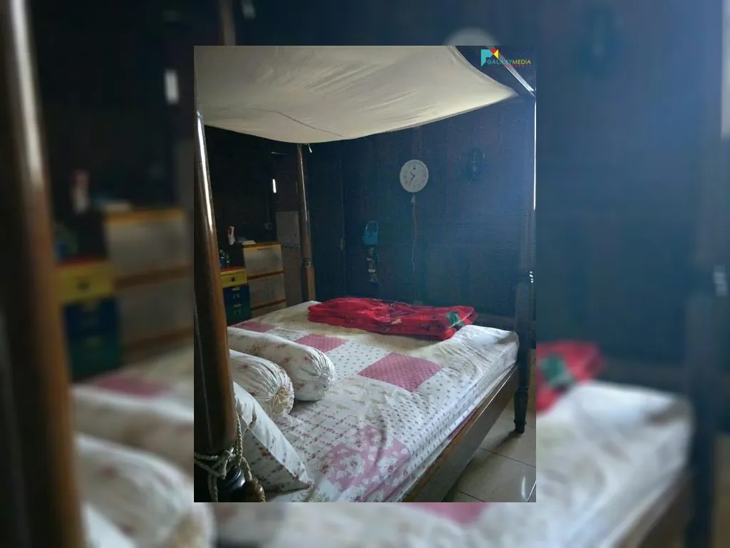 jual rumah joglo di jalan dago mainroad (10).jpeg