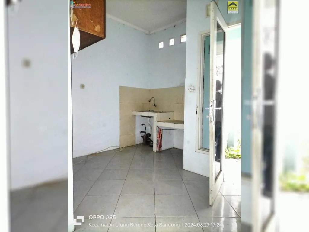 Rumah dijual di cijambe ujungnerung (9).jpg