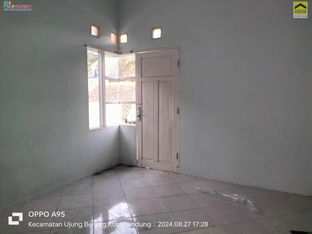 Rumah dijual di cijambe ujungnerung (10).jpg