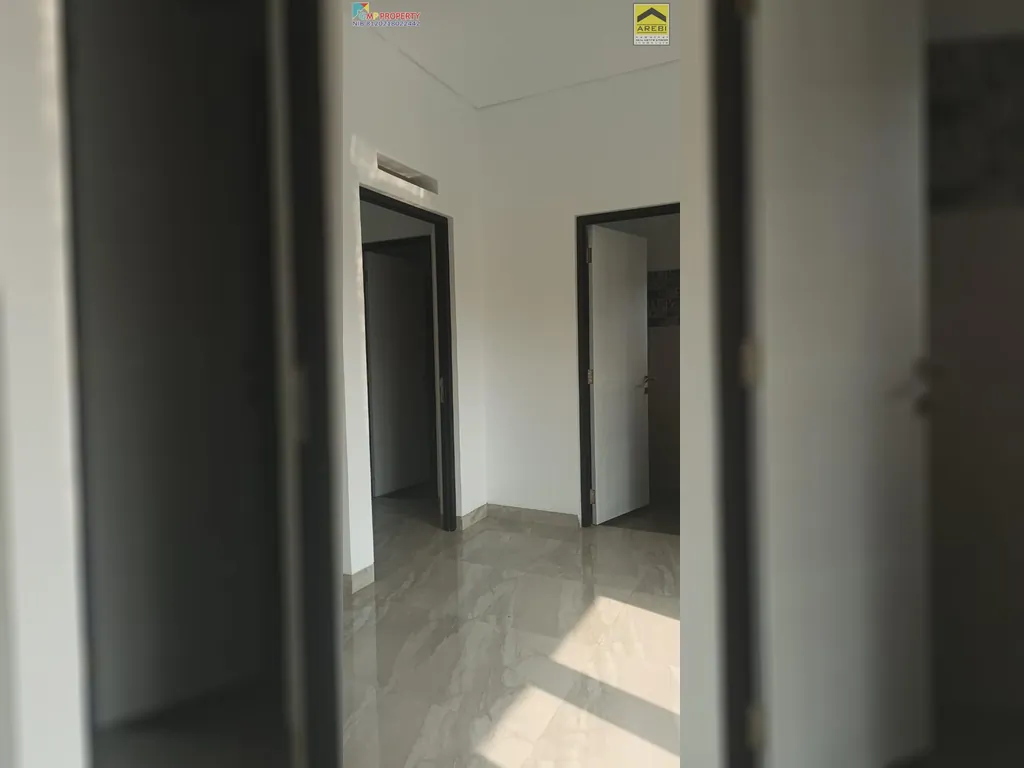 rumah 2 lantai dalam komplek dekat jl. cikutra bandung.jpg