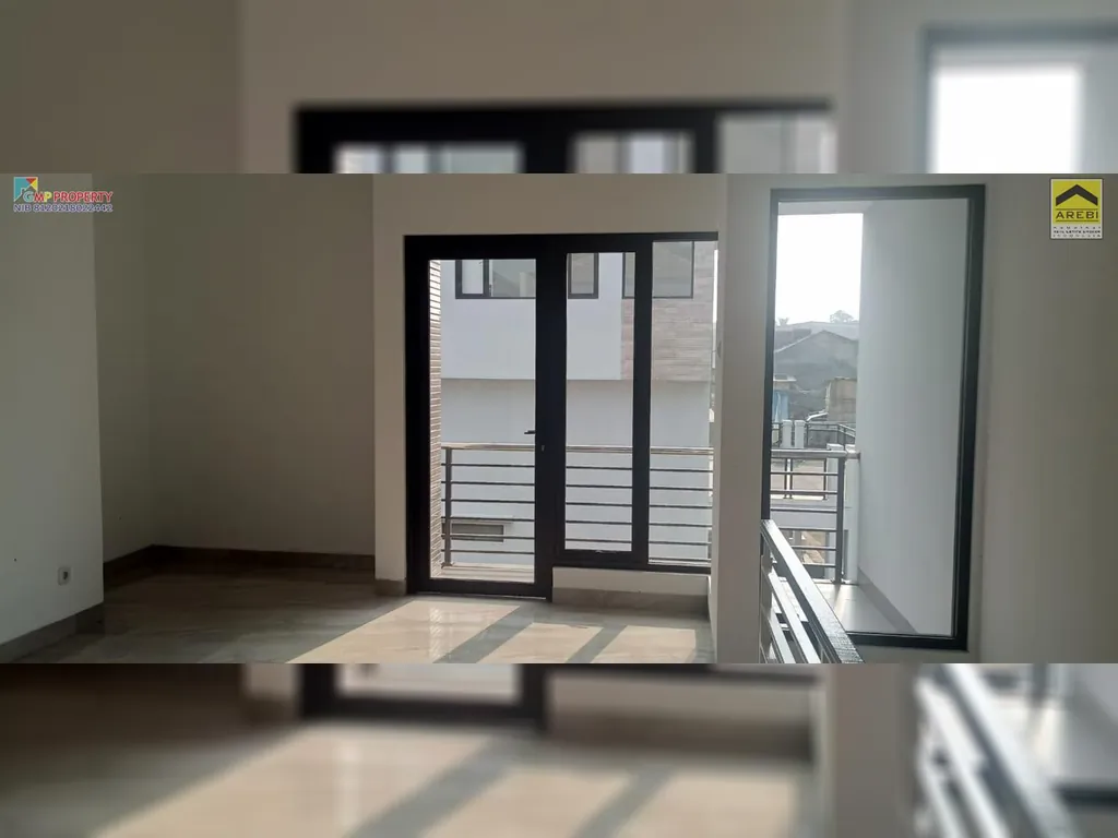 rumah 2 lantai minimalis modern dekat cikutra bandung.jpg