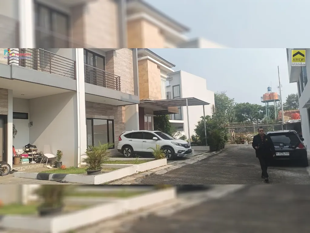Rumah Cluster 2 lantai dekat jl. cikutra bandung siap huni.jpg