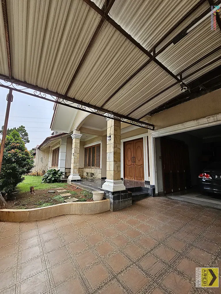 RUMAH MEWAH MODERN DALAM KOMPLEK PONDOK BAMBU JAKARTA TIMUR