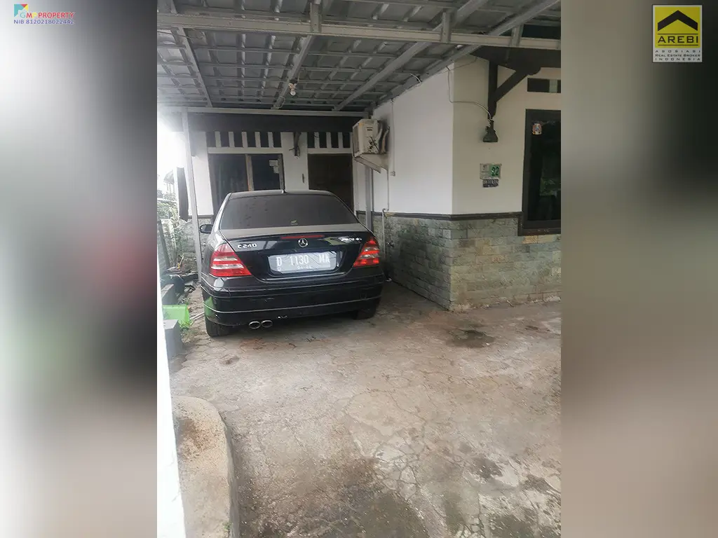 Uploaded file: 1000445345