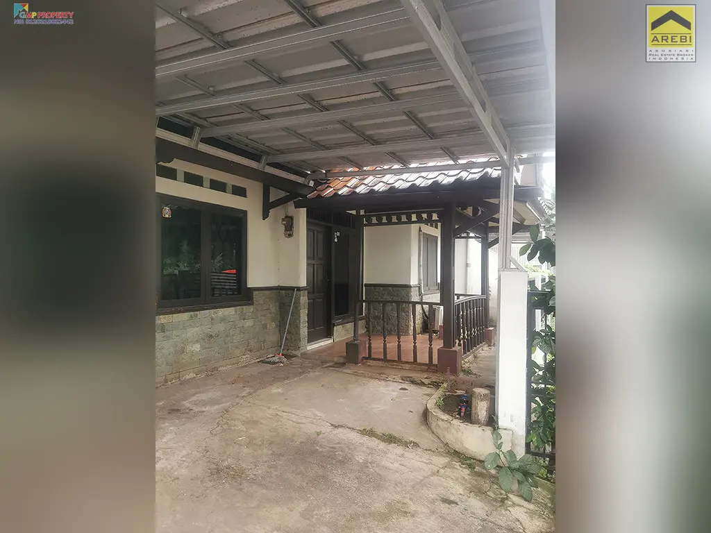 Uploaded file: 1000445340