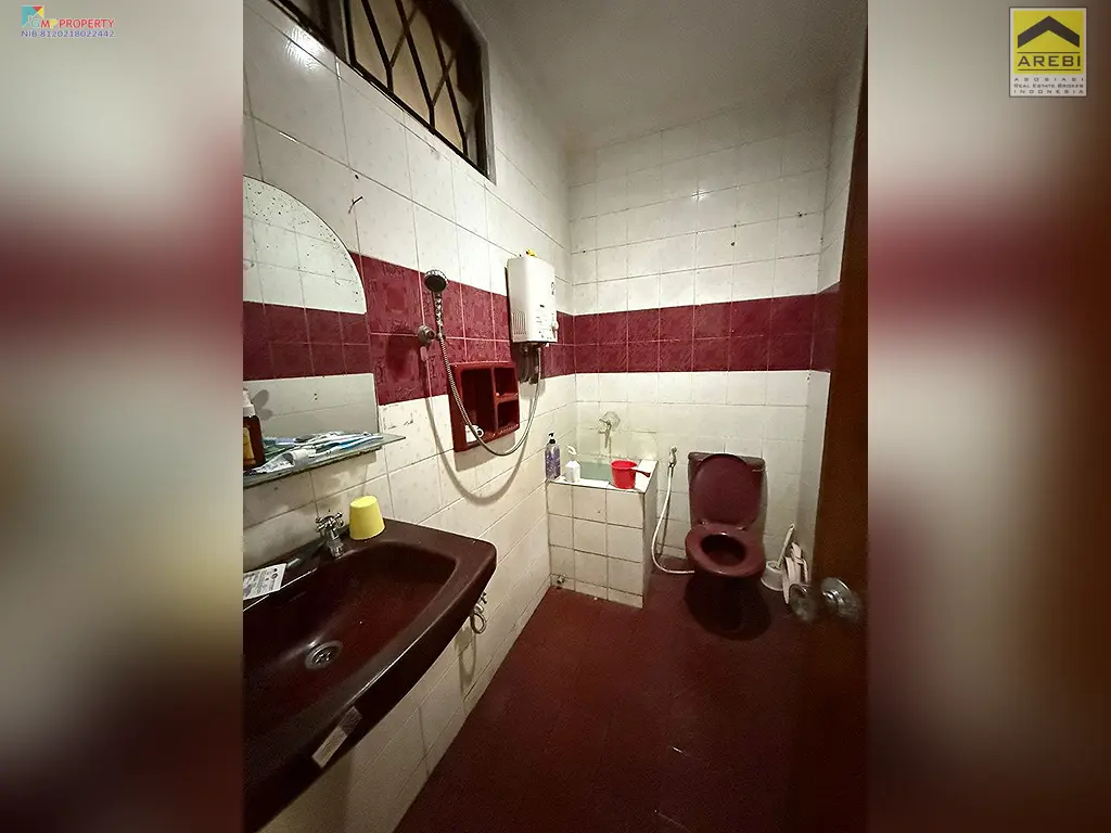 Uploaded file: 1000445358