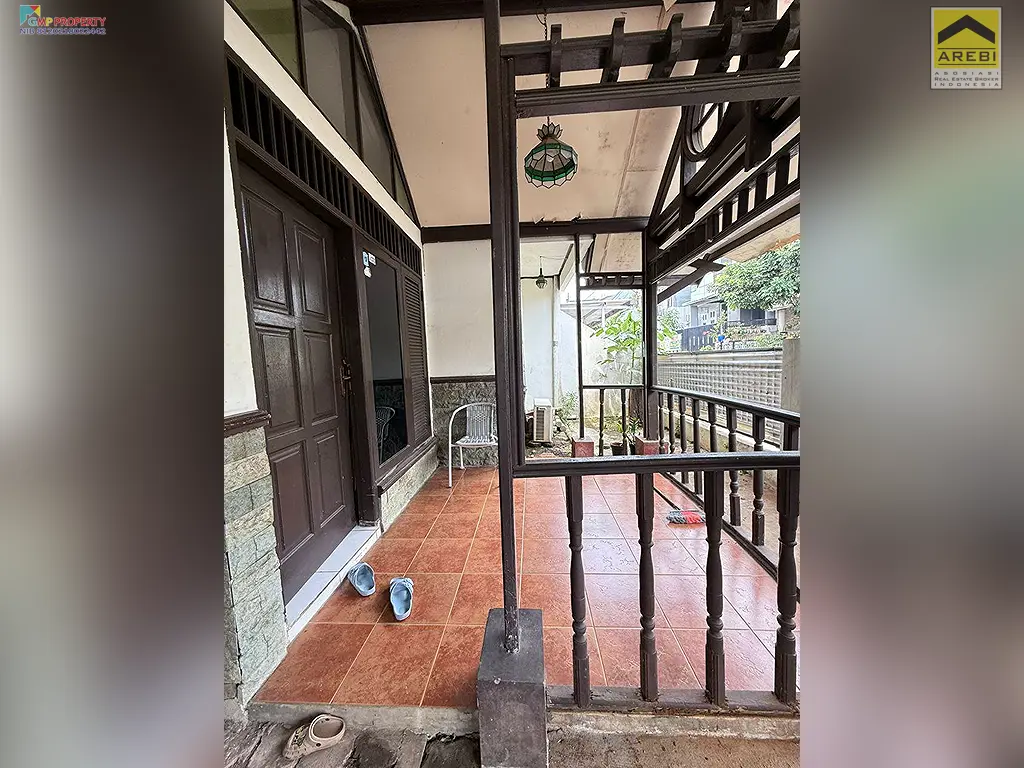 Uploaded file: 1000445363