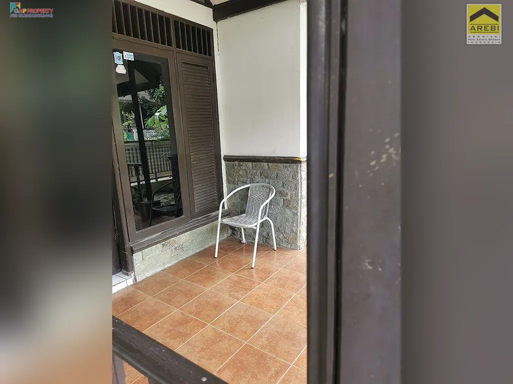 Uploaded file: 1000445346