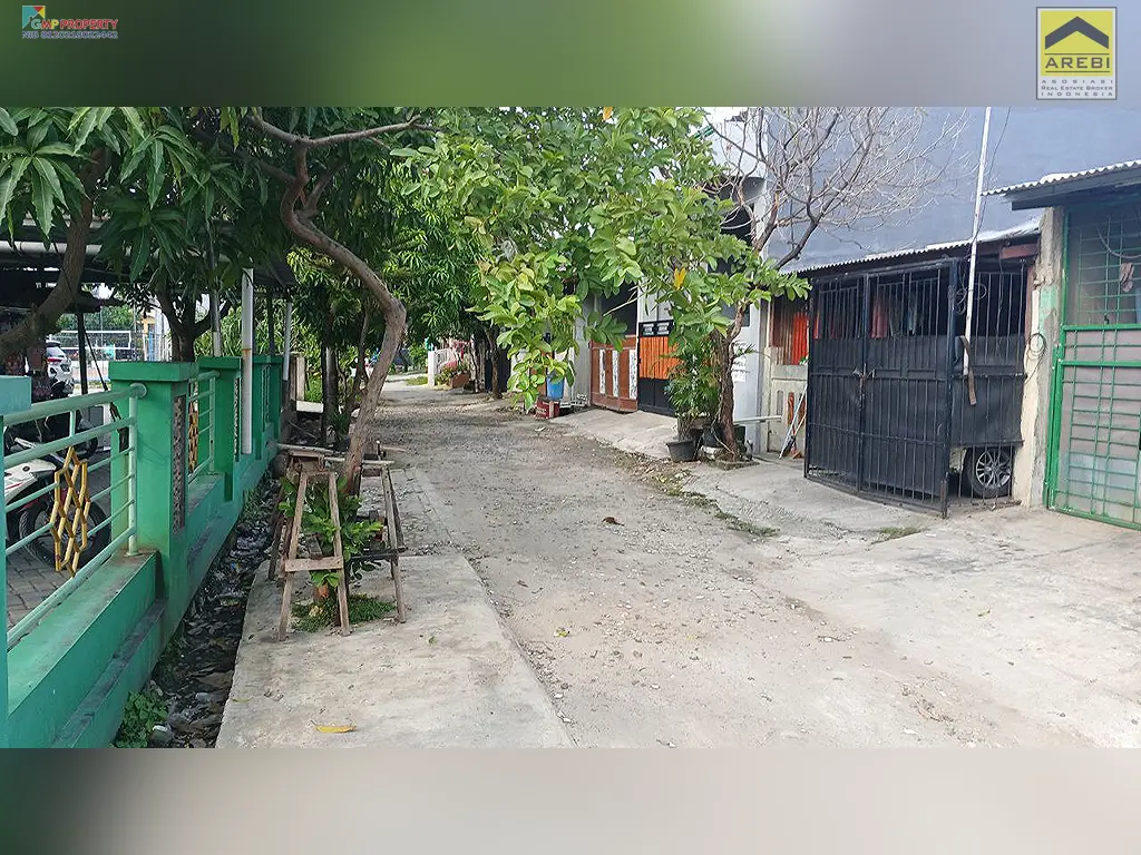 Uploaded file: 1000904563