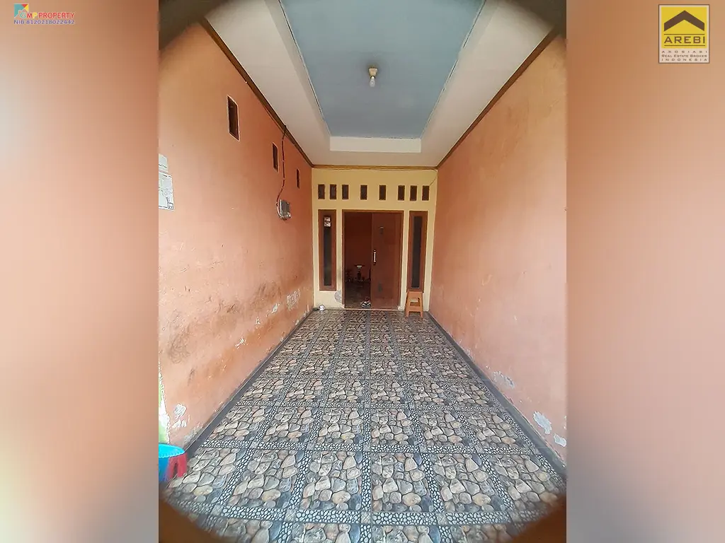 Uploaded file: 1000904525