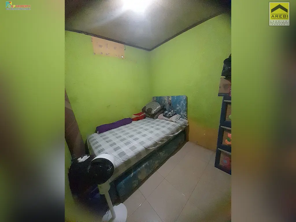 Uploaded file: 1000904604