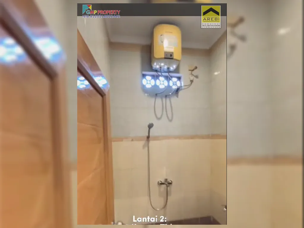 KAMAR MANDI LT.2.png
