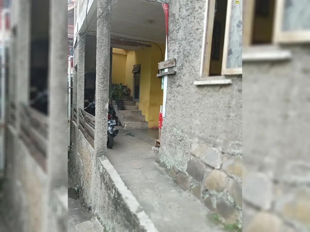 rumah di jual di belakang borma (3).jpg