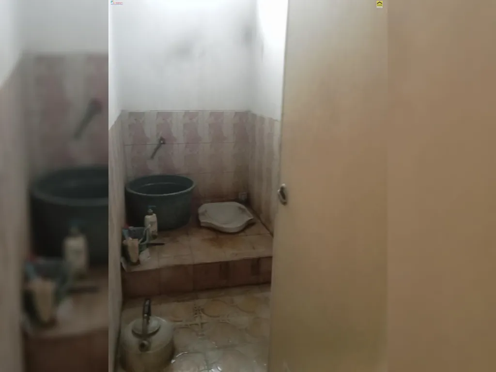 rumah di jual di belakang borma (12).jpg