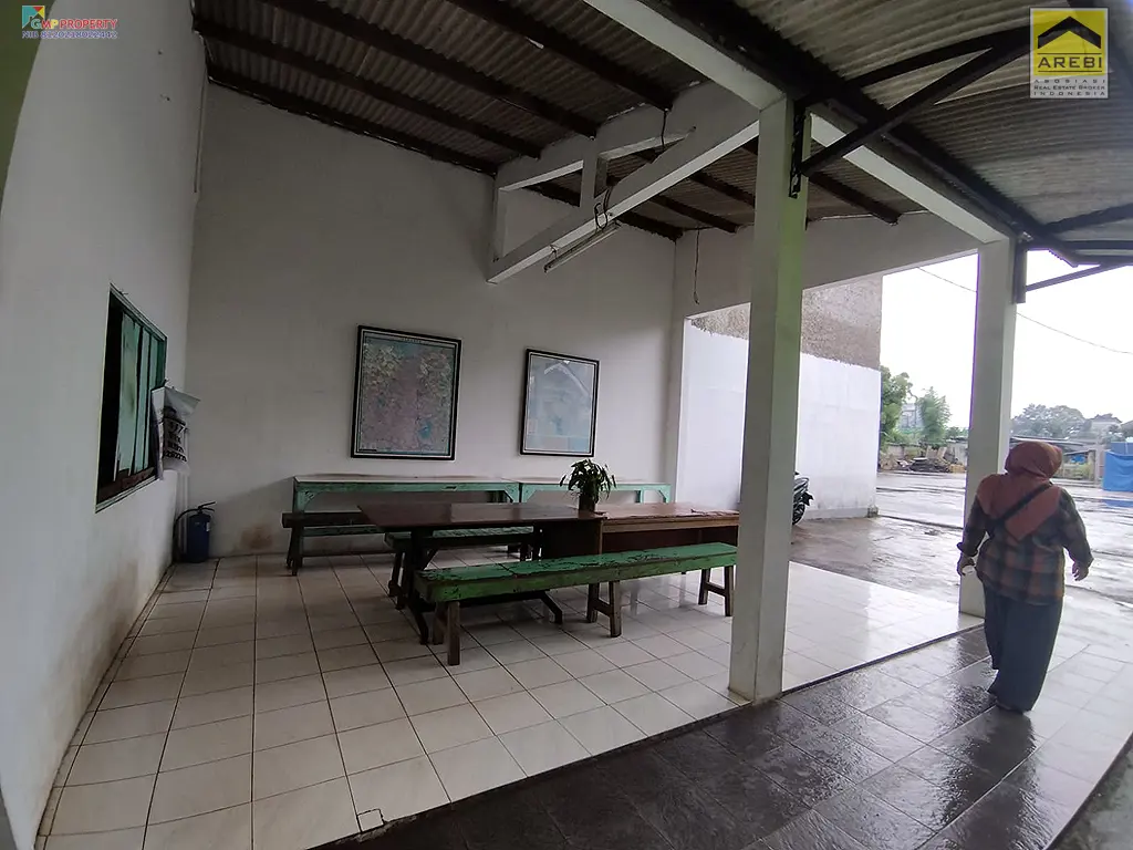 Uploaded file: 1000050112