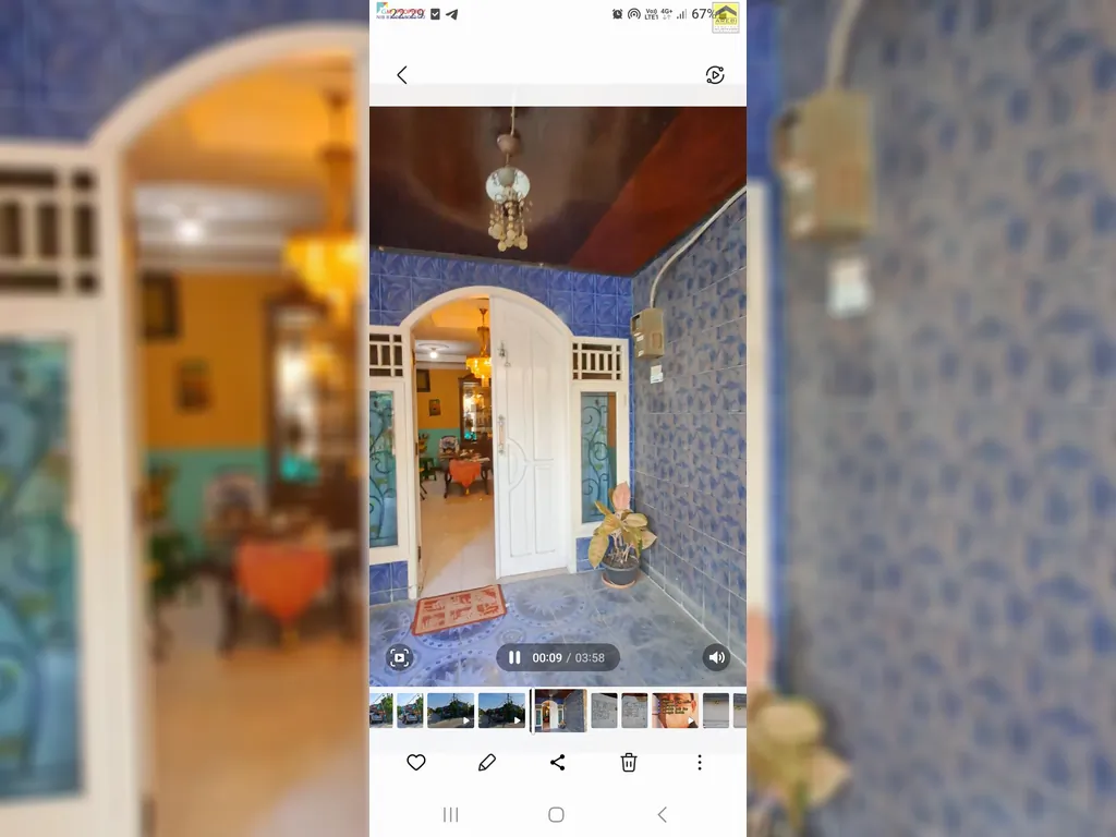 Dijual rumah lama 2lantai layak huni posisi hook bonus kios di dekat sumarecon bks 