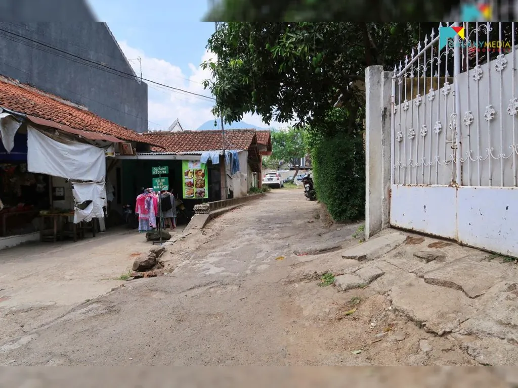 Tanah mbah jaksa cipadung (012).jpg